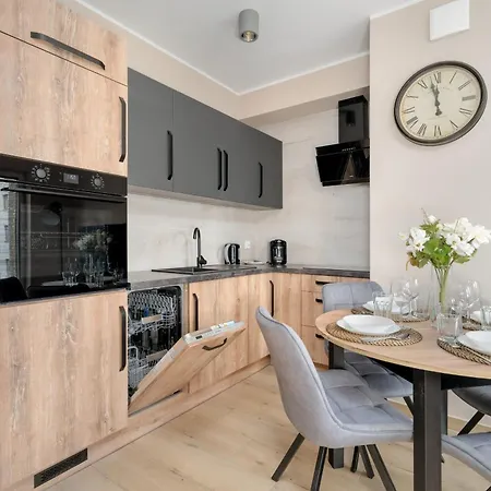 Lejlighed Cosy And Bright With Parking In By Renters *
