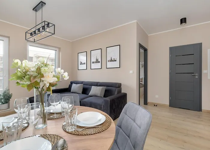 Cosy And Bright With Parking In By Renters